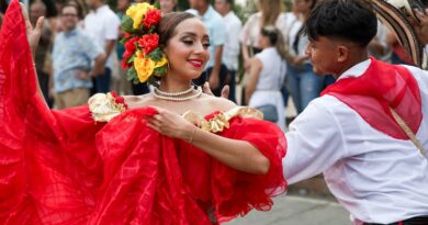 Inscripciones para el desfile de comparsas de las Fiestas del Río 2024 están abiertas