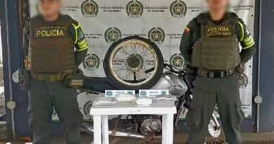 Incautan más de 2 kilos de coca encaletados en la llanta de una motocicleta