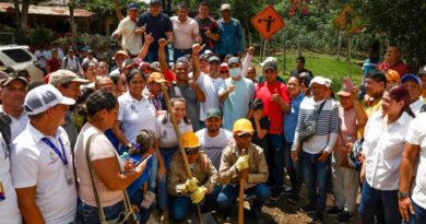 Gobierno de Montería le cumple a Buenos Aires y pone la primera piedra de la pavimentación de la vía de acceso